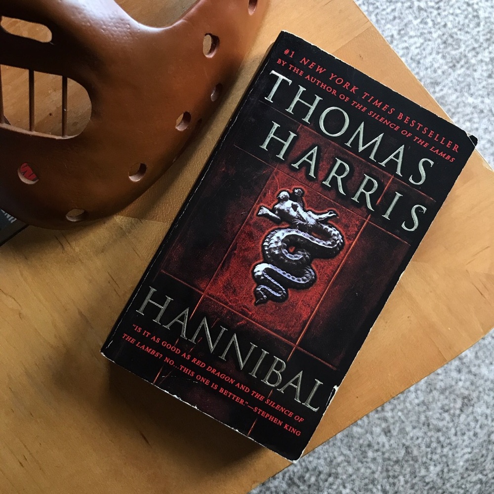 HANNIBAL (THOMAS HARRIS) MASS MARKET PAPERBACK